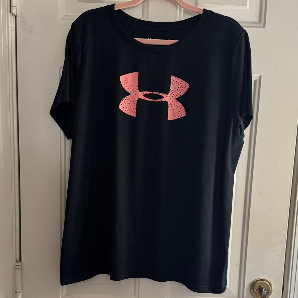 Under Armour Women’s Plus Black Tee with Pink Emblem